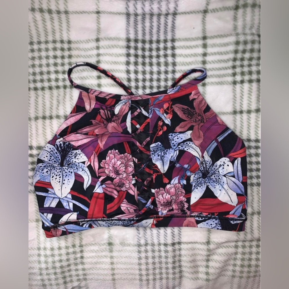 Lululemon Shoreline Swim Top